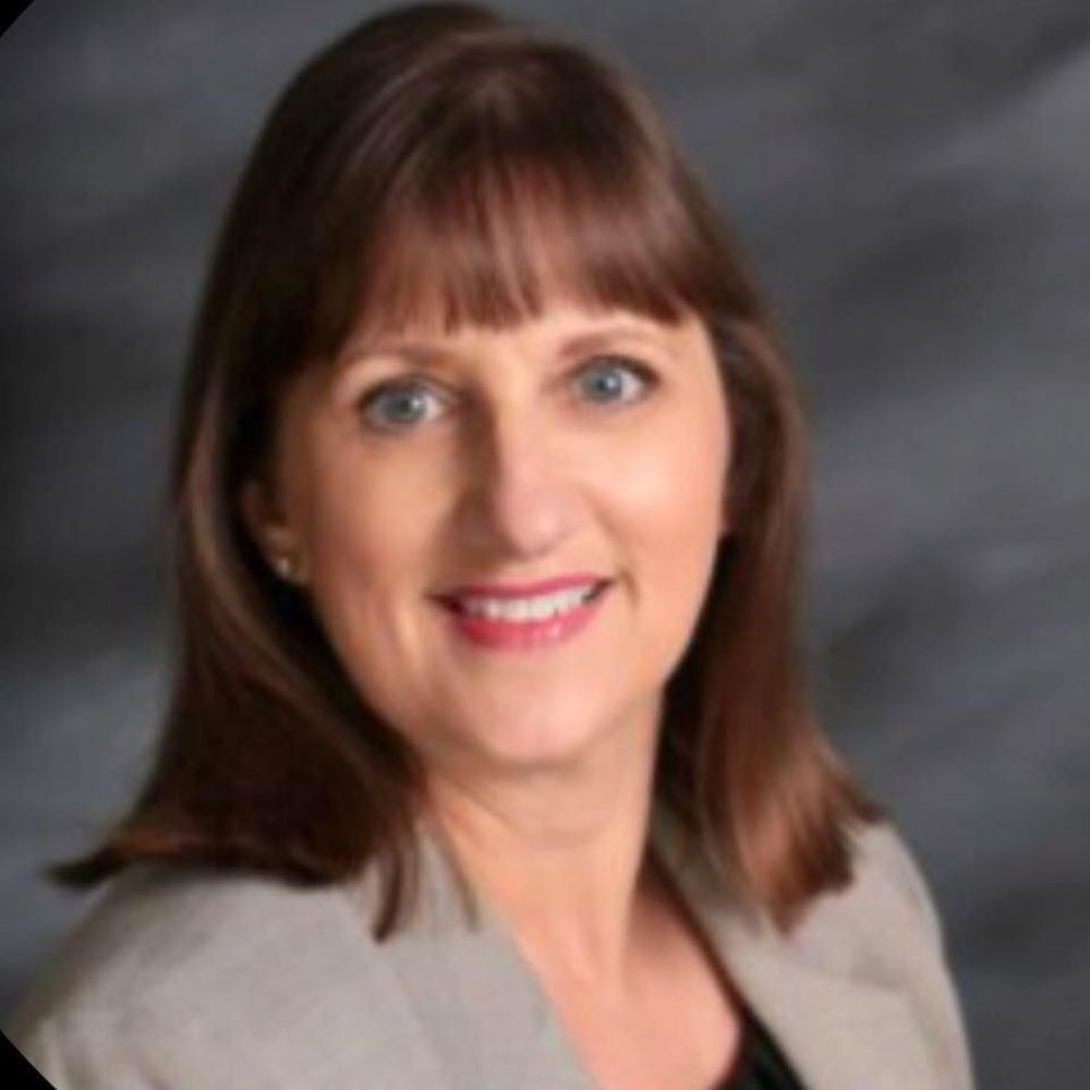 Meet your Posher, Cynthia